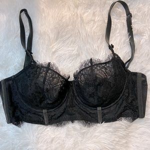 Victoria Secret Lace + Velvet limited edition 32DD